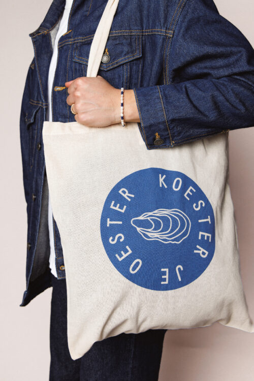 Koester je Oester totenag